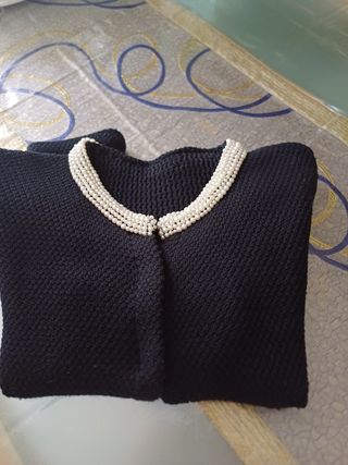 Maglioncino nero con perline, donna