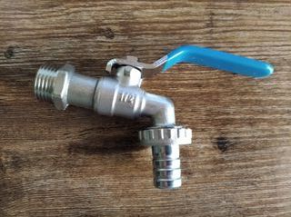 Grifo curvo para exterior