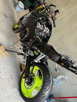 Suzuki gsx-R600 k5 CAMBIO POR MOTO A2 QUE ME GUSTE