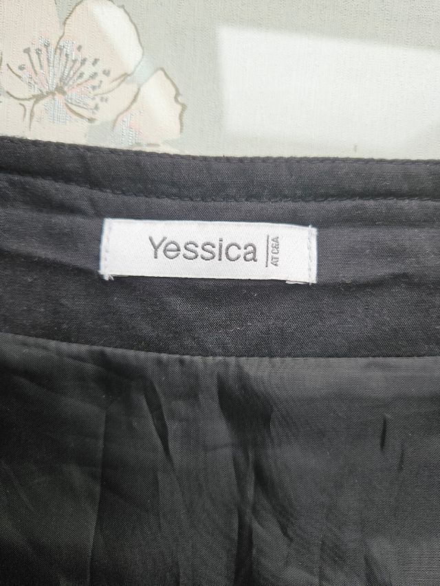 Falda cuadros vintage gris roja