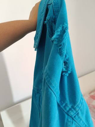 Chaqueta vaquera crop top Bershka