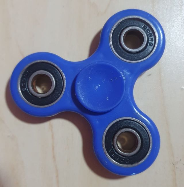 Fidget Spinner x4 - Colores surtidos