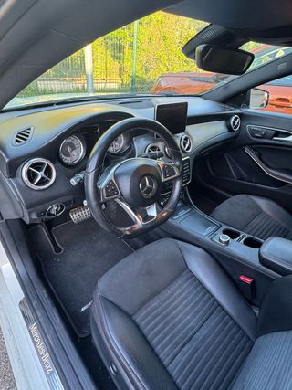 Mercedes-Benz Clase CLA 2015