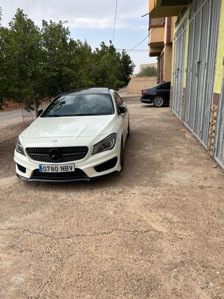Mercedes-Benz Clase CLA 2015