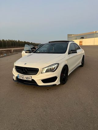 Mercedes-Benz Clase CLA 2015