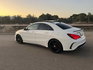 Mercedes-Benz Clase CLA 2015