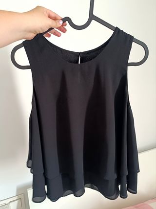 Blusa vaporosa negra Zara
