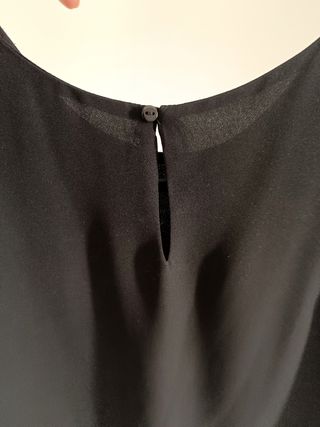 Blusa vaporosa negra Zara