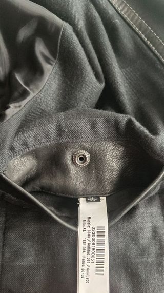 Chaqueta cuero Massimo Dutti negra