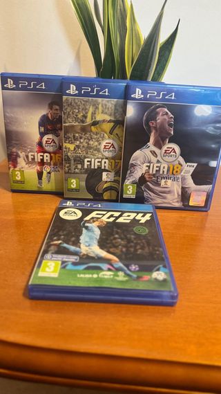 PS4 (PlayStation 4)