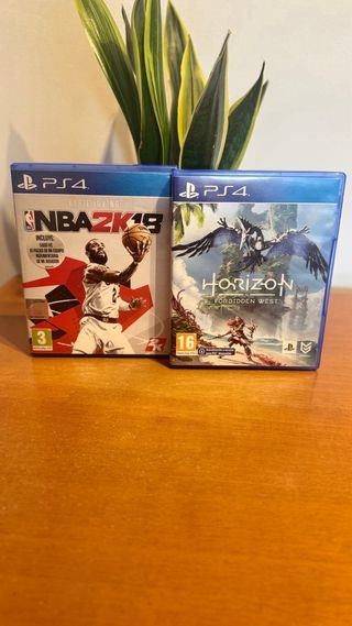 PS4 (PlayStation 4)