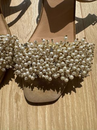 Sandalias Gioseppo doradas