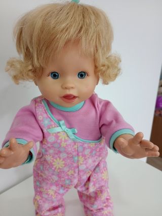 Muñeca Bebé interactiva