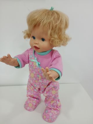 Muñeca Bebé interactiva