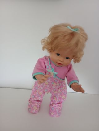 Muñeca Bebé interactiva