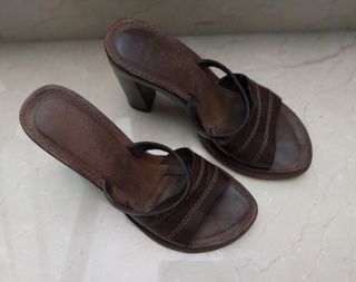 Sandalias marrones Buicks ( ZARA)