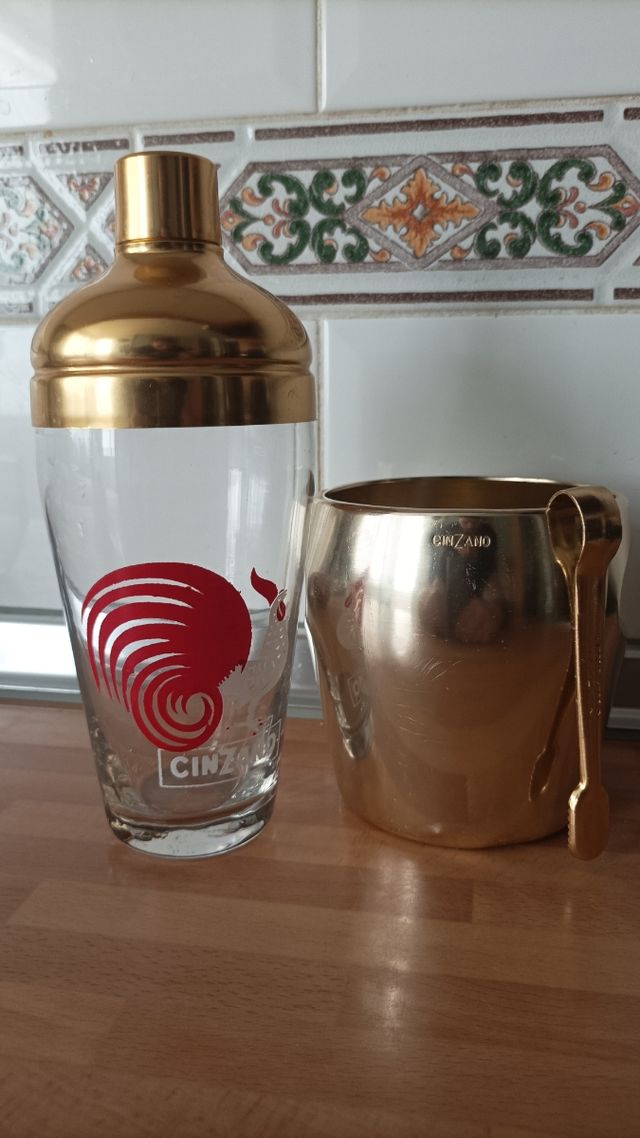 Coctelera Cinzano vintage