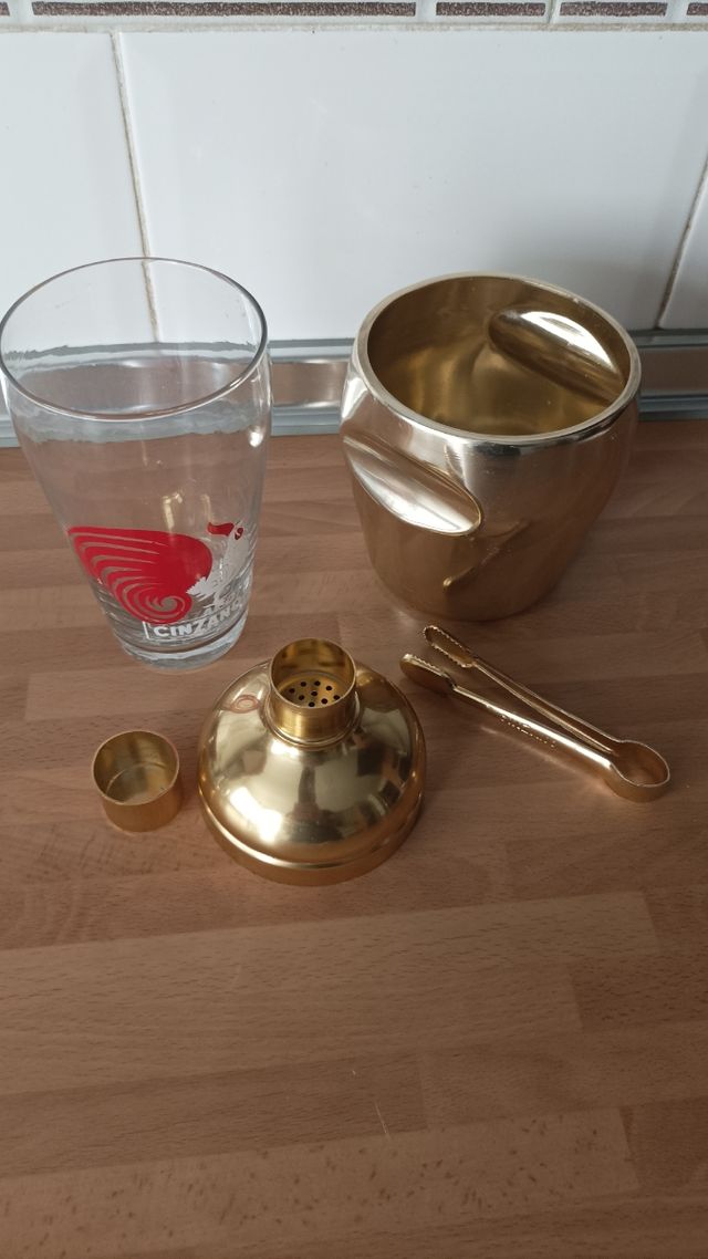 Coctelera Cinzano vintage
