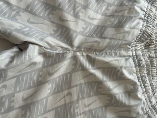 Bañador Nike gris y blanco