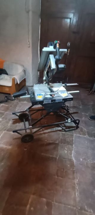 Sierra virutex ingletadora: ¡Corte preciso!