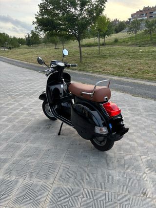Vespa PX125 - Moto clásica