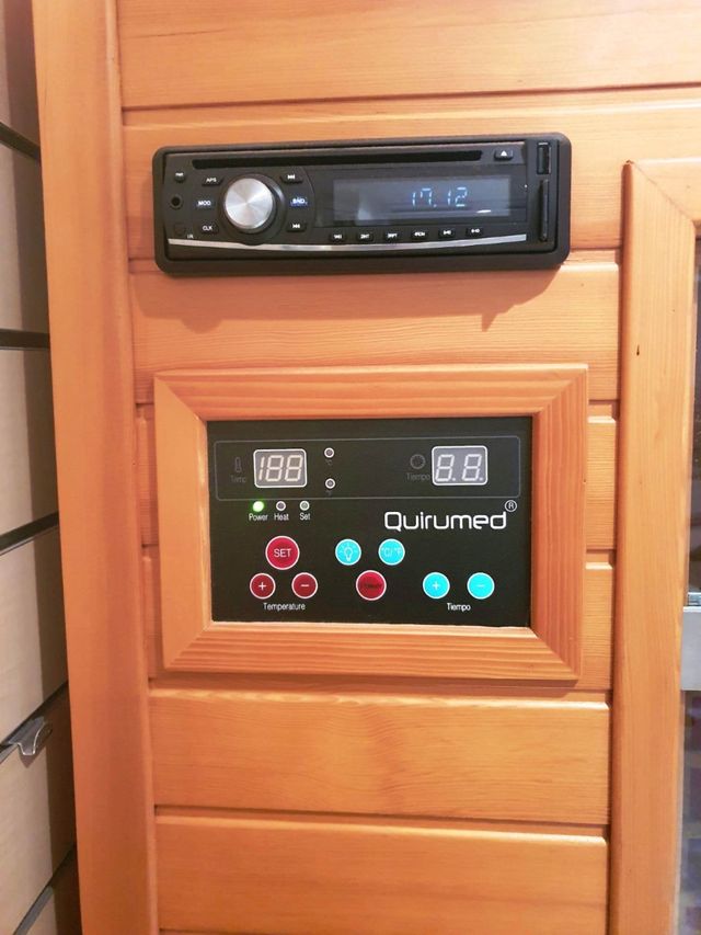 Sauna infrarroja Quirumed tres cuerpos. 