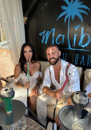 Vestido de novia etéreo con corsé floral