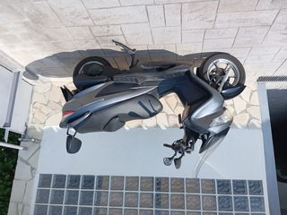 Suzuki Burgman 125 - Scooter