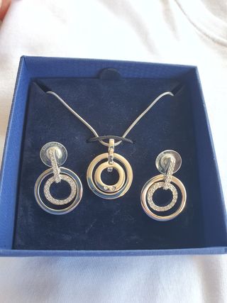 Conjunto Swarovski: Collar y pendientes plata