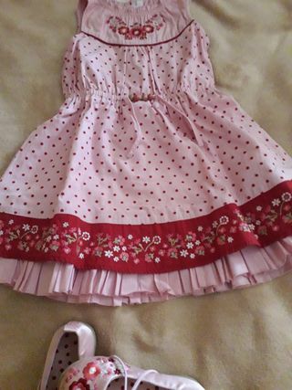Vestito bimba con ricamo scarpe abbinate numero 25