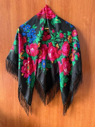 Pañuelo floral regional