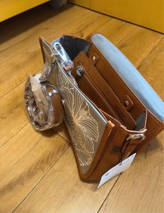 Bolso Desigual marrón y plata