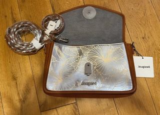 Bolso Desigual marrón y plata