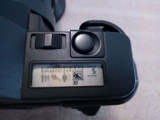 Cámara Canon T80 + Objetivo 35-70mm