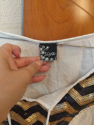 Blusa Siya blanca y dorada - M