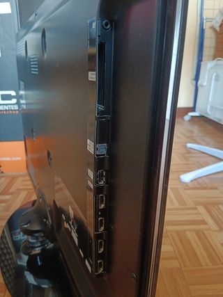 TV Samsung 32" - Negro
