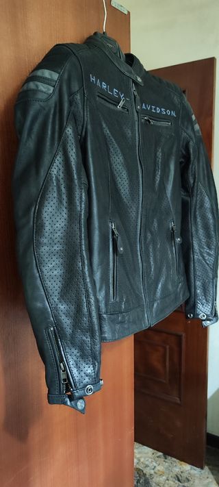 Cazadora Harley Davidson cuero negra