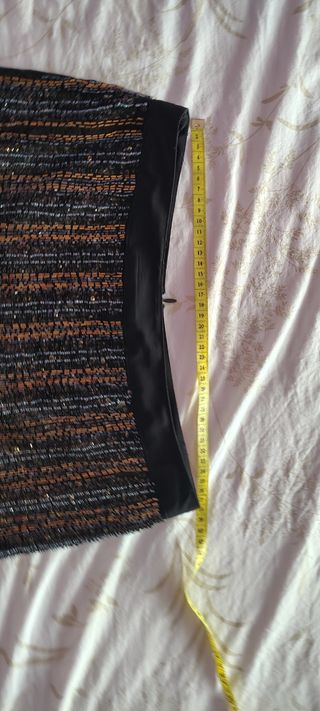 Falda negra y dorada lentejuelas