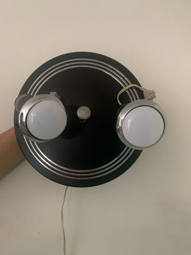 Aplique baño negro con detalles plateado | 2 luces