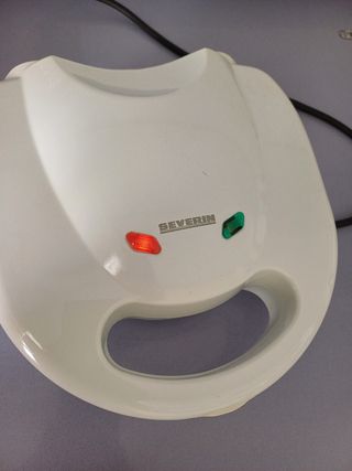 2 Sandwicheras Nevir/Severin