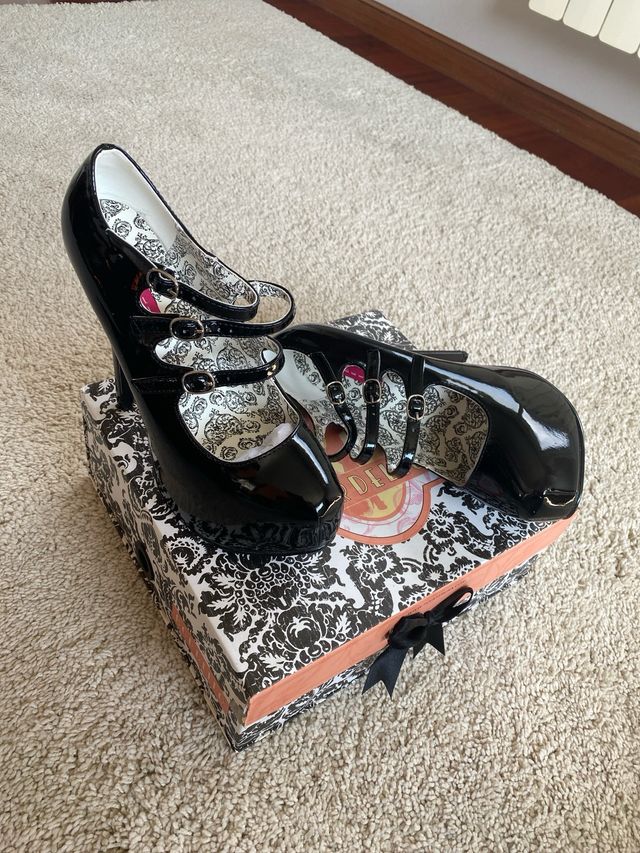 Tacones Bordello negros - NUEVOS