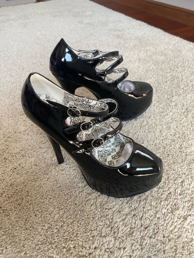 Tacones Bordello negros - NUEVOS