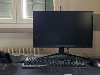 Monitor MSI + Tastiera Mouse