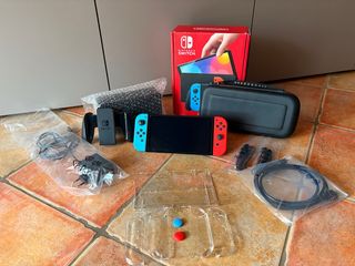 Nintendo Switch OLED Blu/Rossa