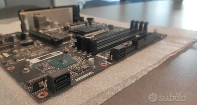 Scheda madre Lenovo Intel 10a gen non funzionante