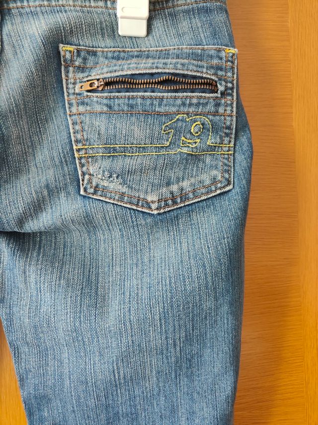 Vaqueros piratas azules