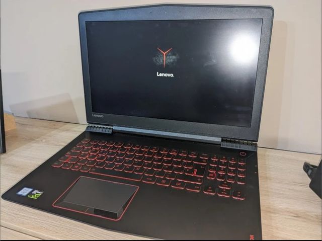 Portátil Lenovo 15.6