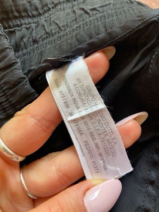 Pantalones tobillero Massimo Dutti negros