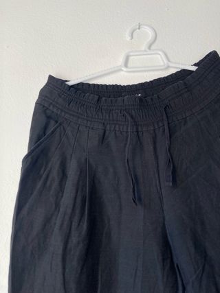 Pantalones tobillero Massimo Dutti negros