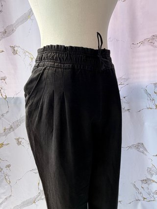 Pantalones tobillero Massimo Dutti negros